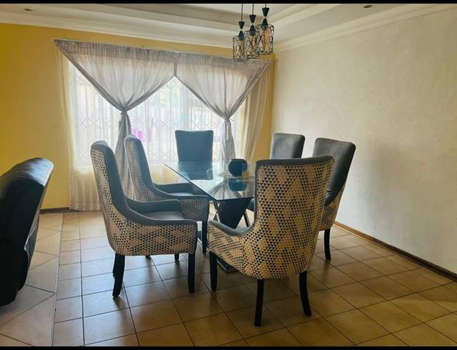 3 BEDROOM HOUSE FOR SALE IN BIRCHLEIGH